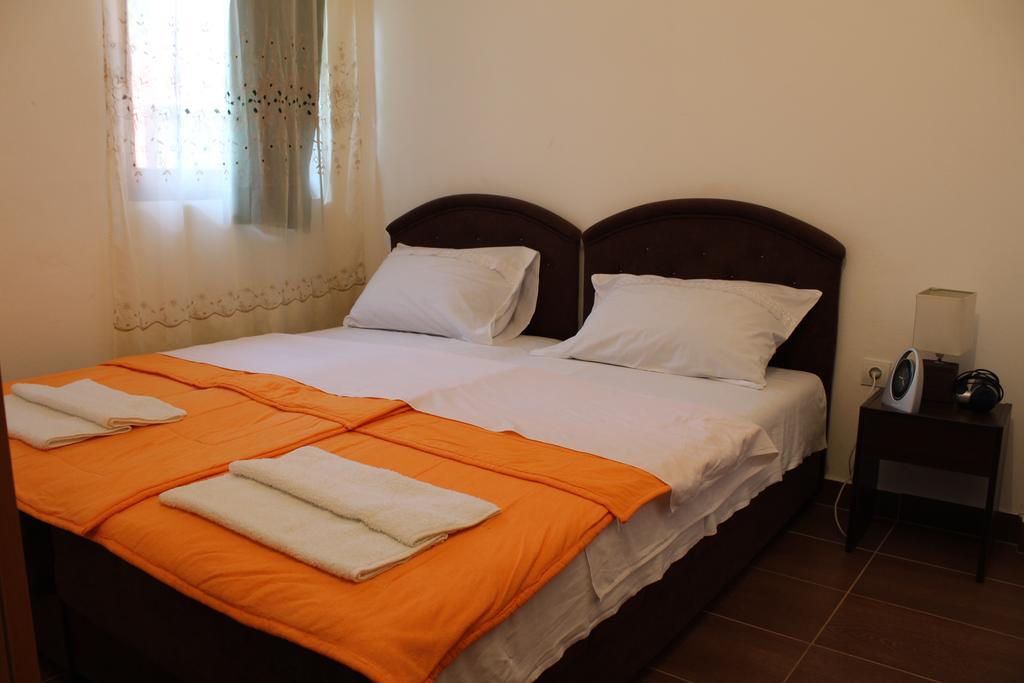 Apartments Olga Virpazar Bagian luar foto