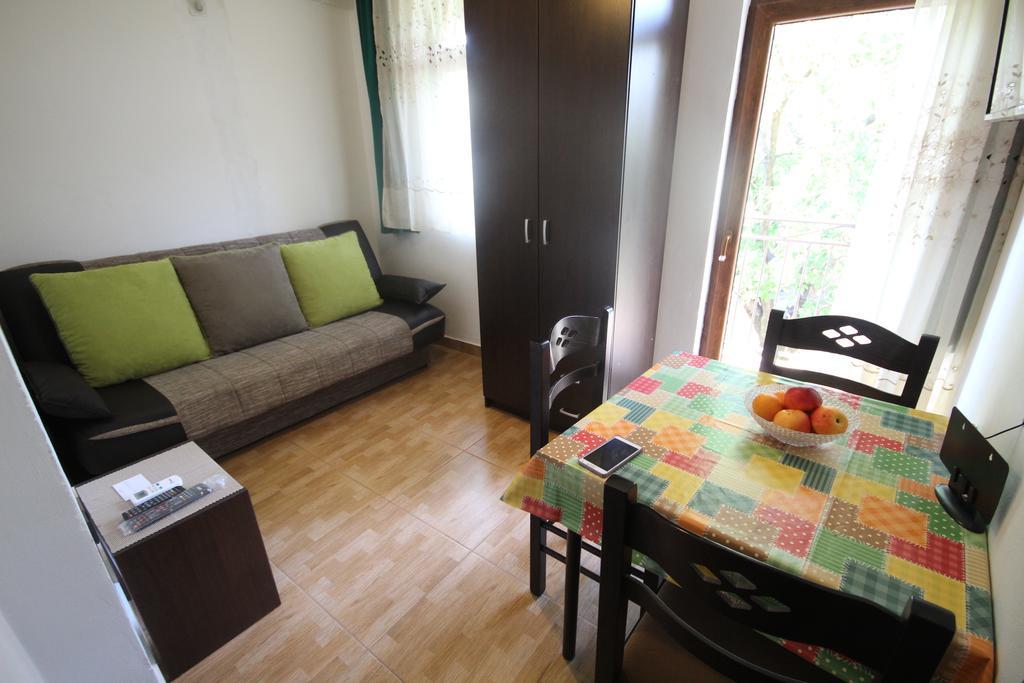 Apartments Olga Virpazar Bagian luar foto