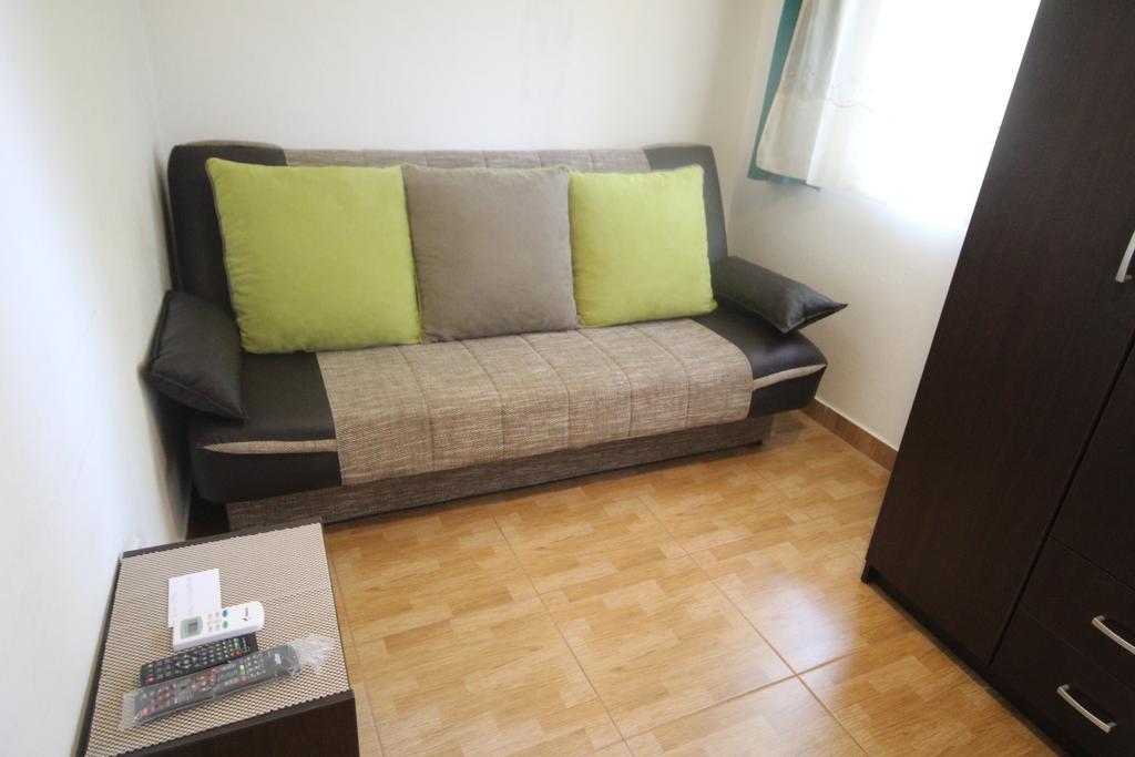 Apartments Olga Virpazar Bagian luar foto
