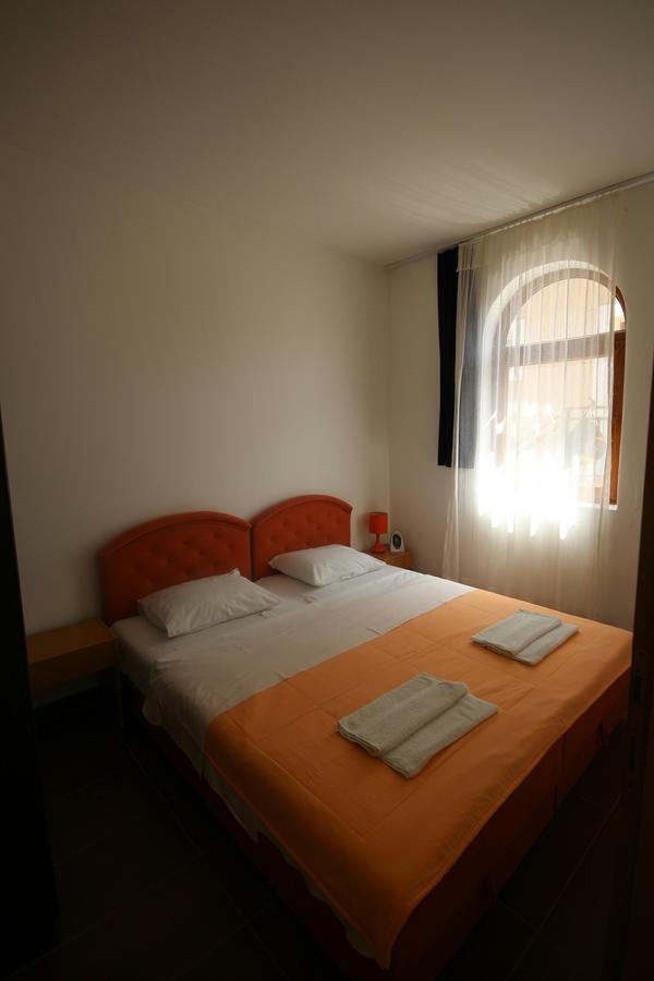 Apartments Olga Virpazar Bagian luar foto