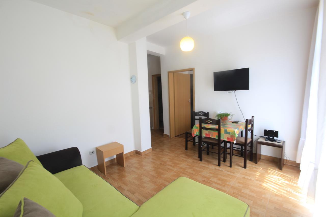 Apartments Olga Virpazar Bagian luar foto